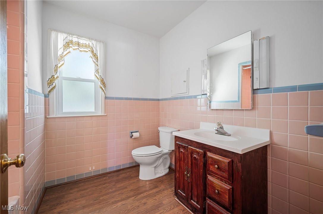 Country Club Estates - Residential