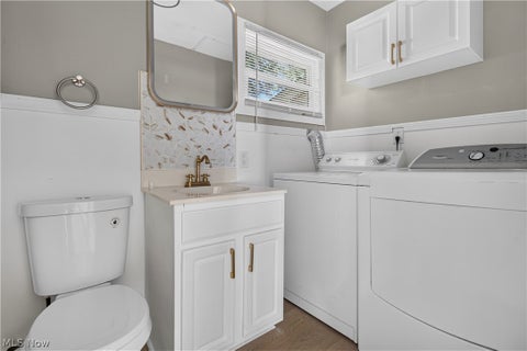 Tiny photo for 147 Fairlawn Avenue, Elyria, OH 44035 (MLS # 5255093)