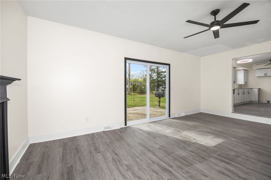 Deerpath 04 - Residential