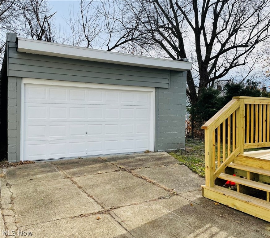 Blue Pond - Residential Lease