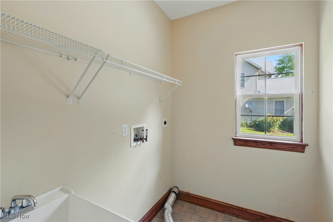 Concord, Ohio 44077, United States, 4 Bedrooms Bedrooms, ,3 BathroomsBathrooms,Residential,Active,141352