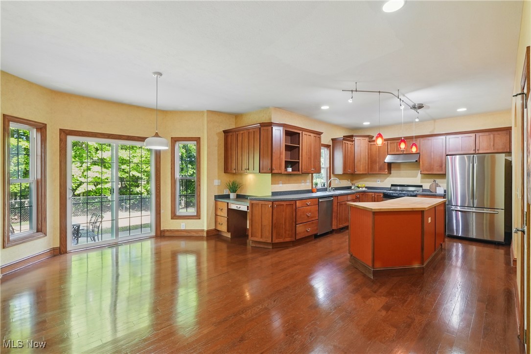 Concord, Ohio 44077, United States, 4 Bedrooms Bedrooms, ,3 BathroomsBathrooms,Residential,Active,141352