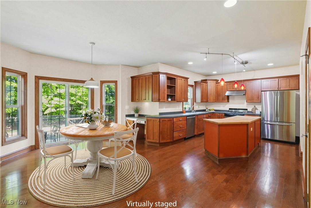 Concord, Ohio 44077, United States, 4 Bedrooms Bedrooms, ,3 BathroomsBathrooms,Residential,Active,141352