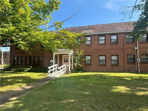 Multifamily For Sale - 795-796 5th Street<br/> Mahoning County, Youngstown, OH 44471