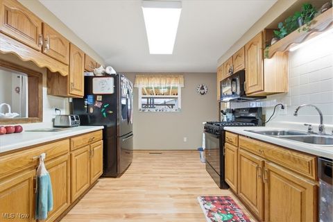 Tiny photo for 2512 Capital Drive Dr, Parkersburg, WV 26101 (MLS # 5179125)