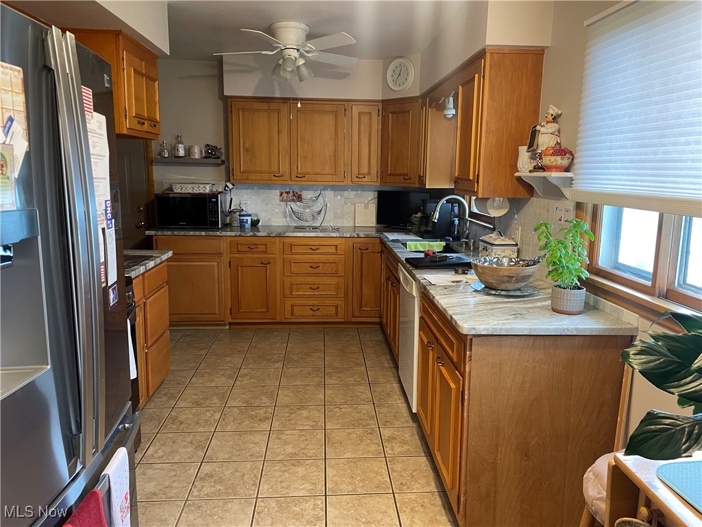4621 Hilland Road, Cleveland, Ohio image 8
