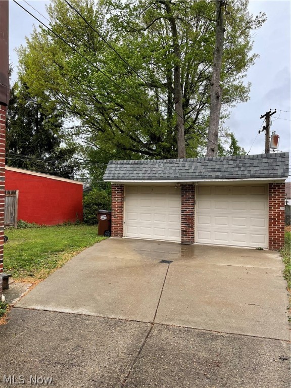 Ridgewood 05 - Residential Income