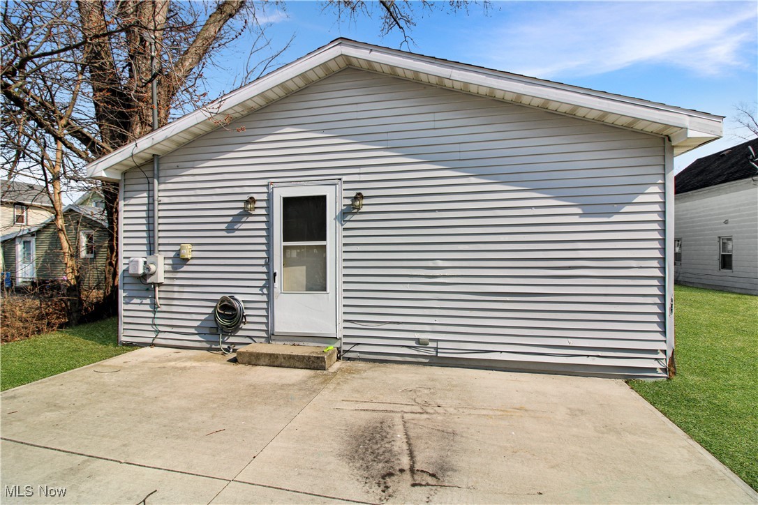 424 Short St, Port Clinton, Ohio image 3