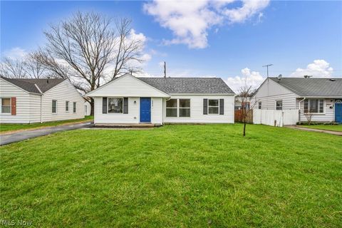 Homes For Sale - 15812 Eleanore Drive<br/> Cleveland, OH 44135