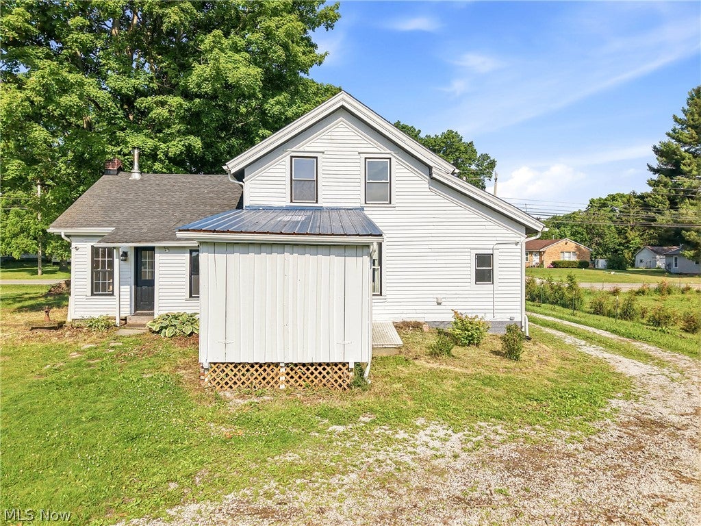 6090 Youngstown Conneaut Road