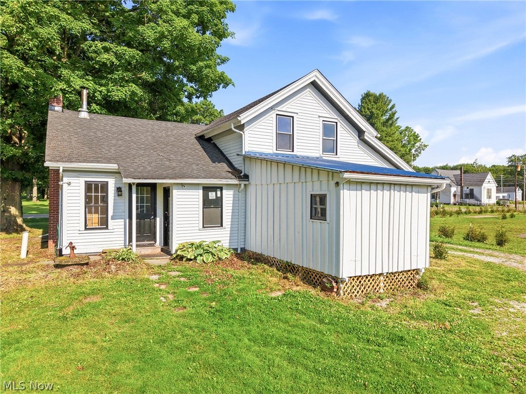 6090 Youngstown Conneaut Road