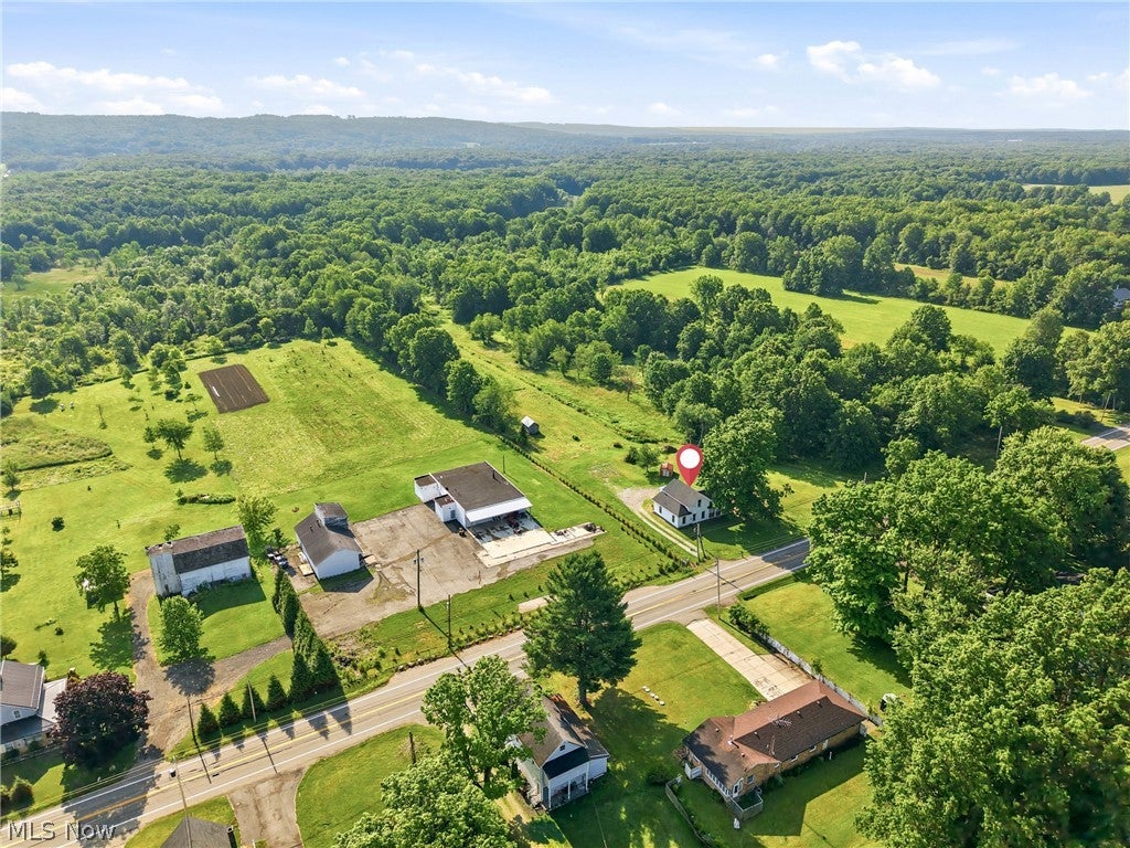 6090 Youngstown Conneaut Road