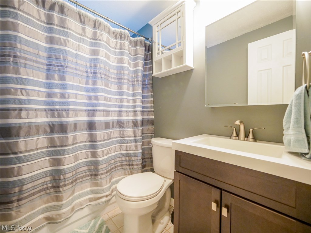 Cresthaven Sub #560 - Residential