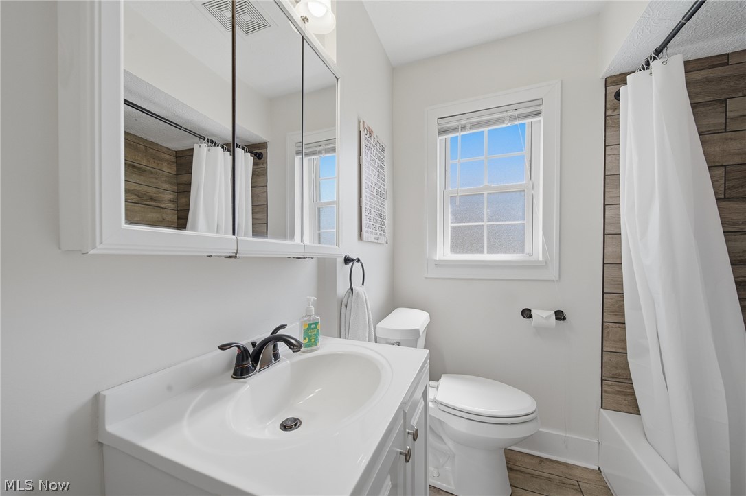 Silver Lake Little Farms - Residential