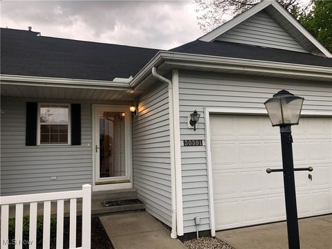 30591 Jasmine Court, North Olmsted, OH 44070 - #: 5119459