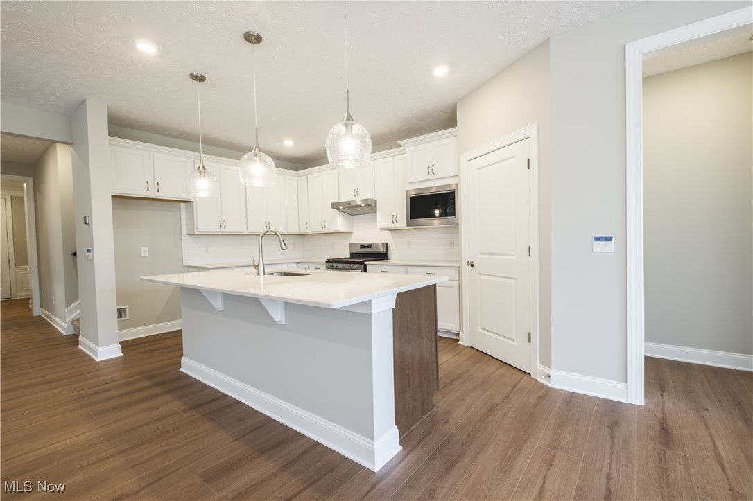 Del Webb Hickory Greens - Residential