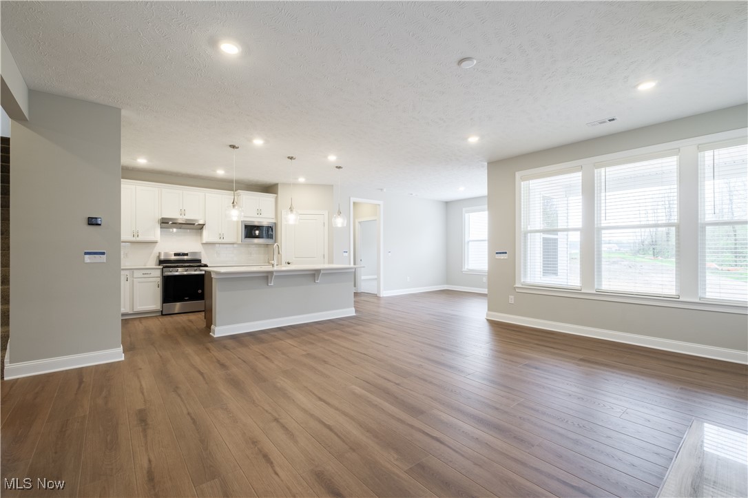 Del Webb Hickory Greens - Residential