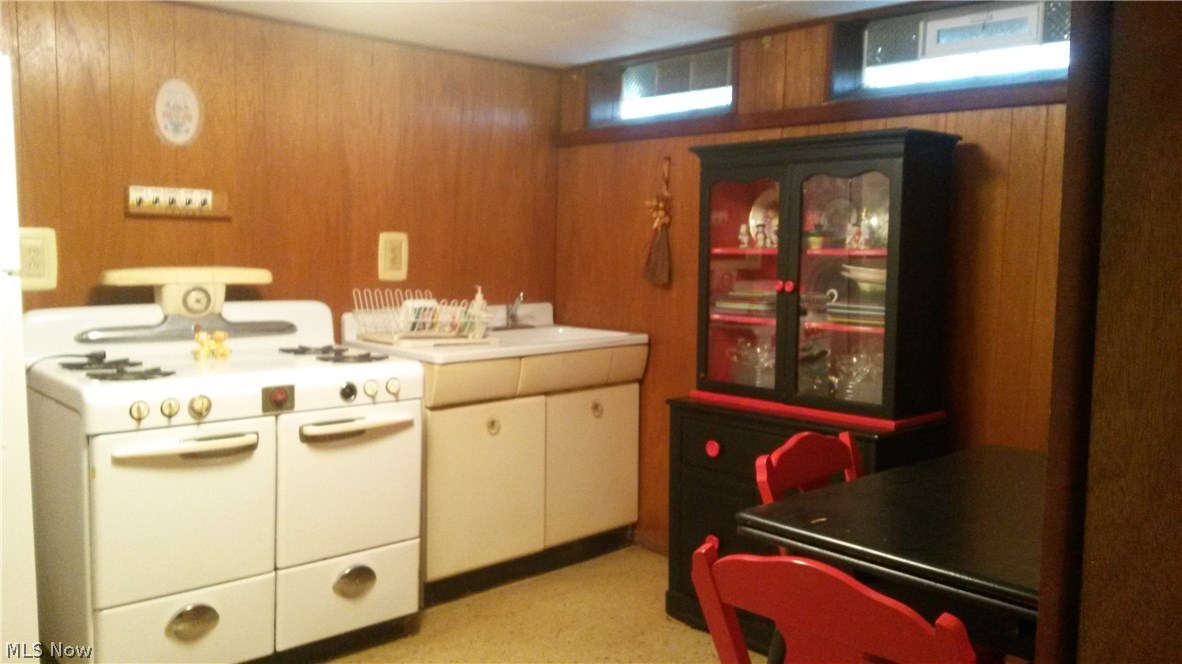 Rolling Rdg 04 - Residential