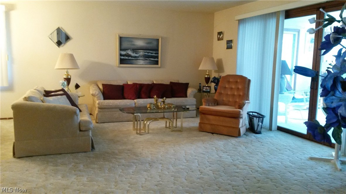 Rolling Rdg 04 - Residential