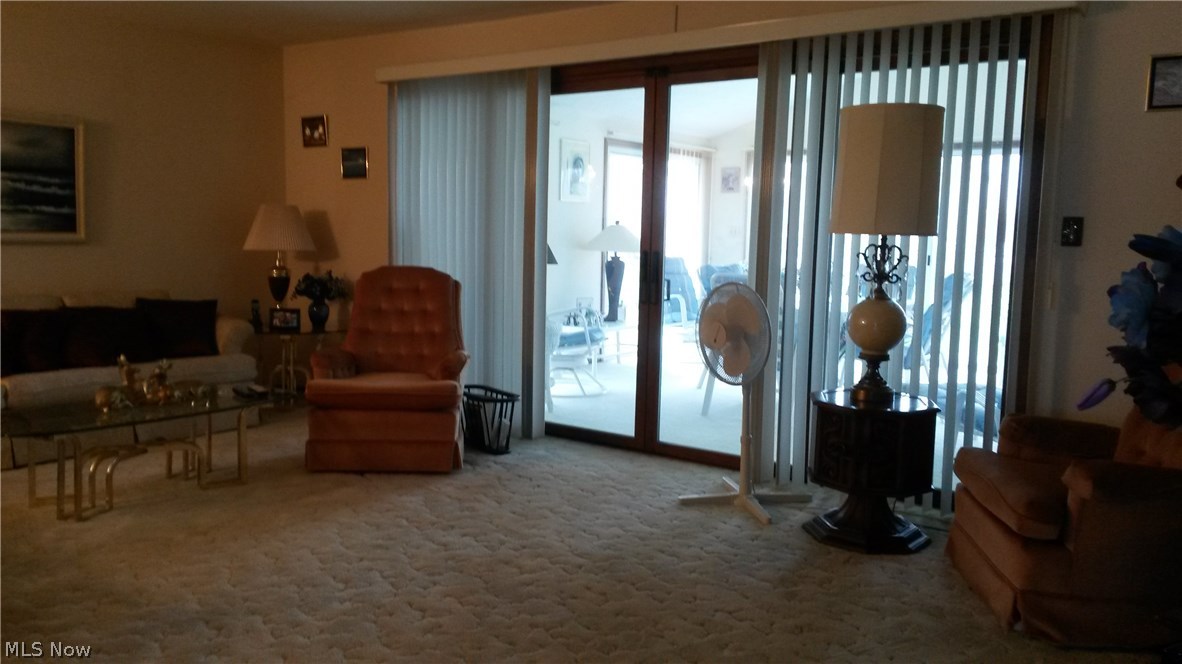 Rolling Rdg 04 - Residential