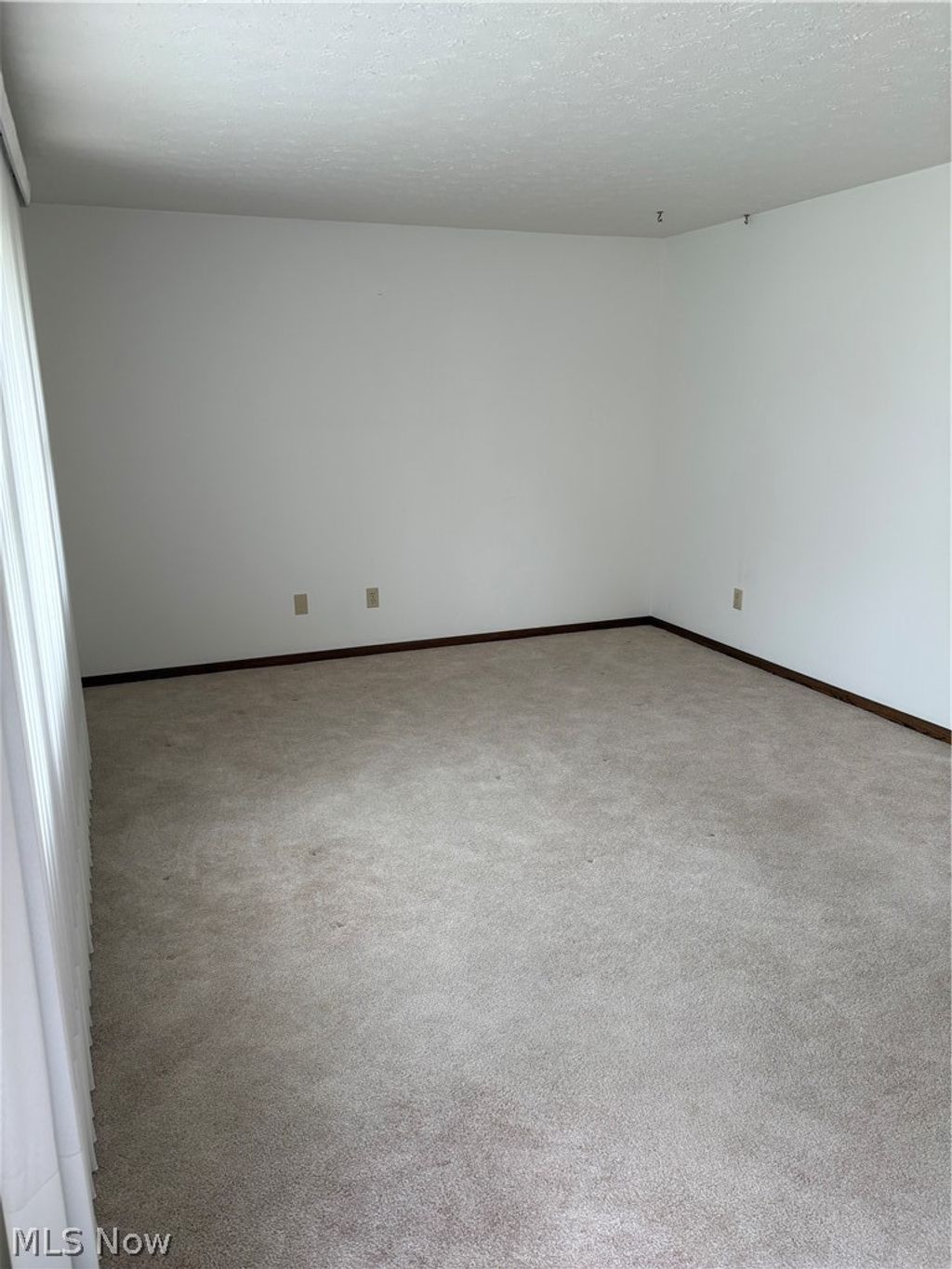 Photo of 953 Carnation Street NE, Massillon, OH 44646 (MLS # 5197493)