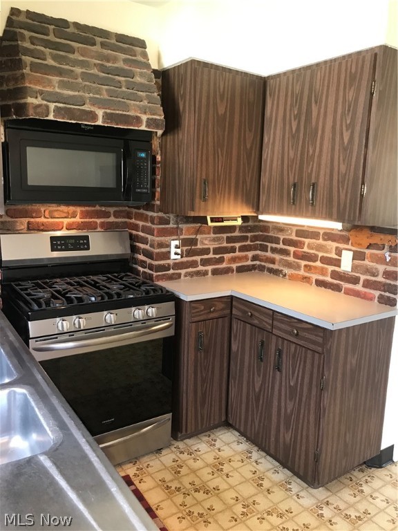 Longview Heights 01 - Residential