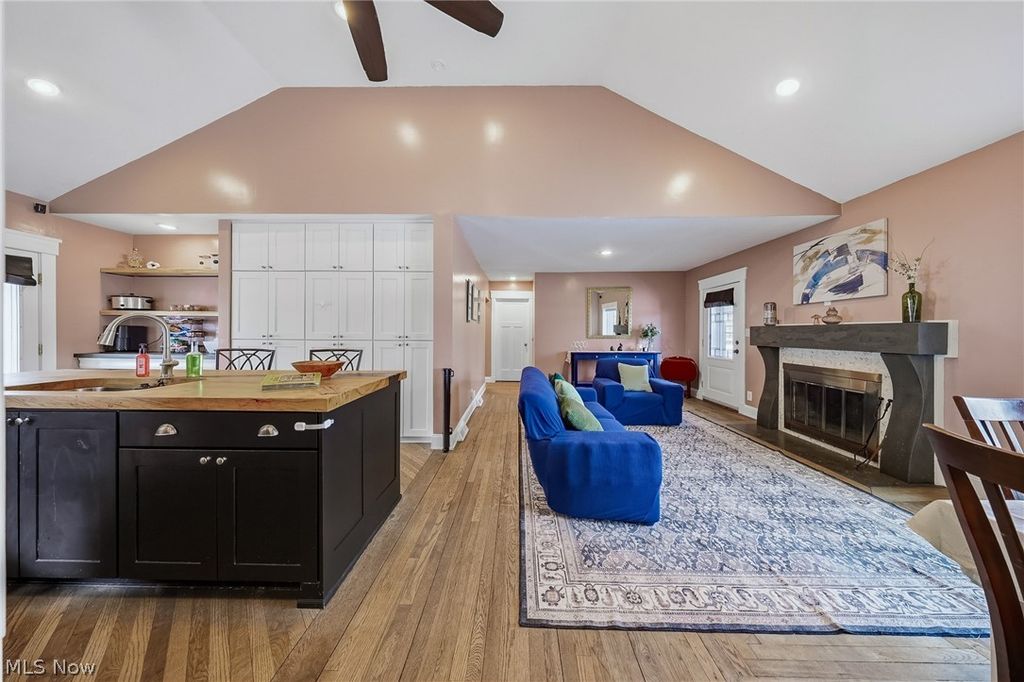 Photo of 2430 S Hametown Road, Norton, OH 44203 (MLS # 5184175)