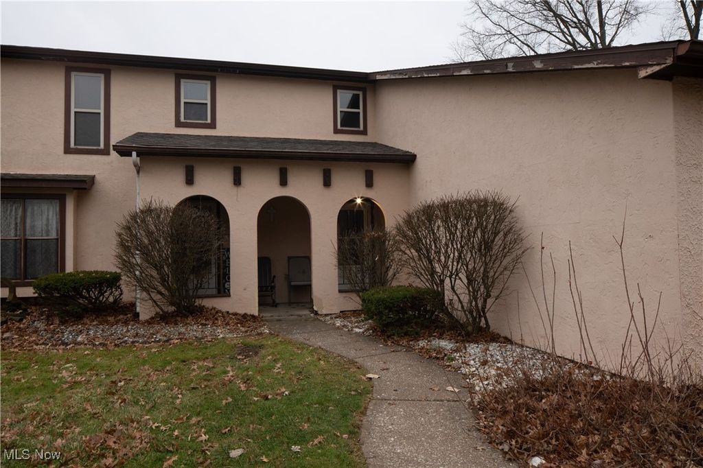 Photo of 1415 Shaffer Drive, Lorain, OH 44053 (MLS # 5181804)