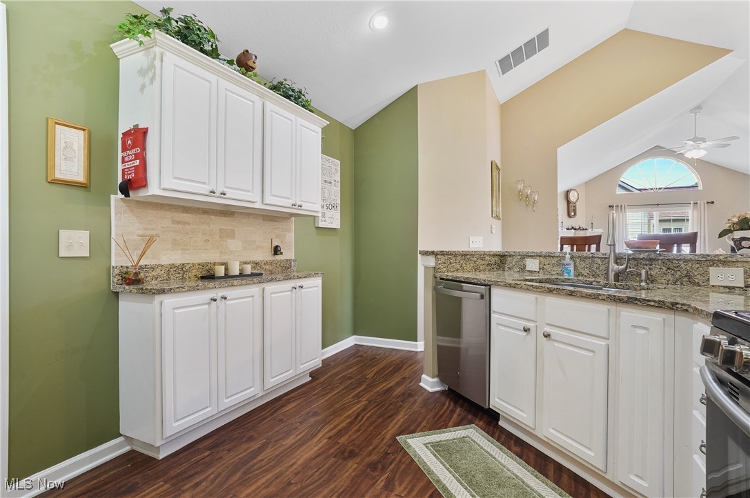 683 Crossings Circle, Tallmadge, Ohio image 21