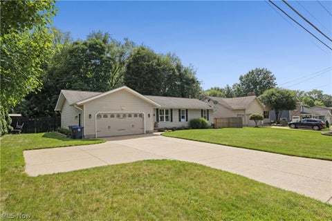 Tiny photo for 2008 Springfield Lake Boulevard, Akron, OH 44312 (MLS # 5239960)