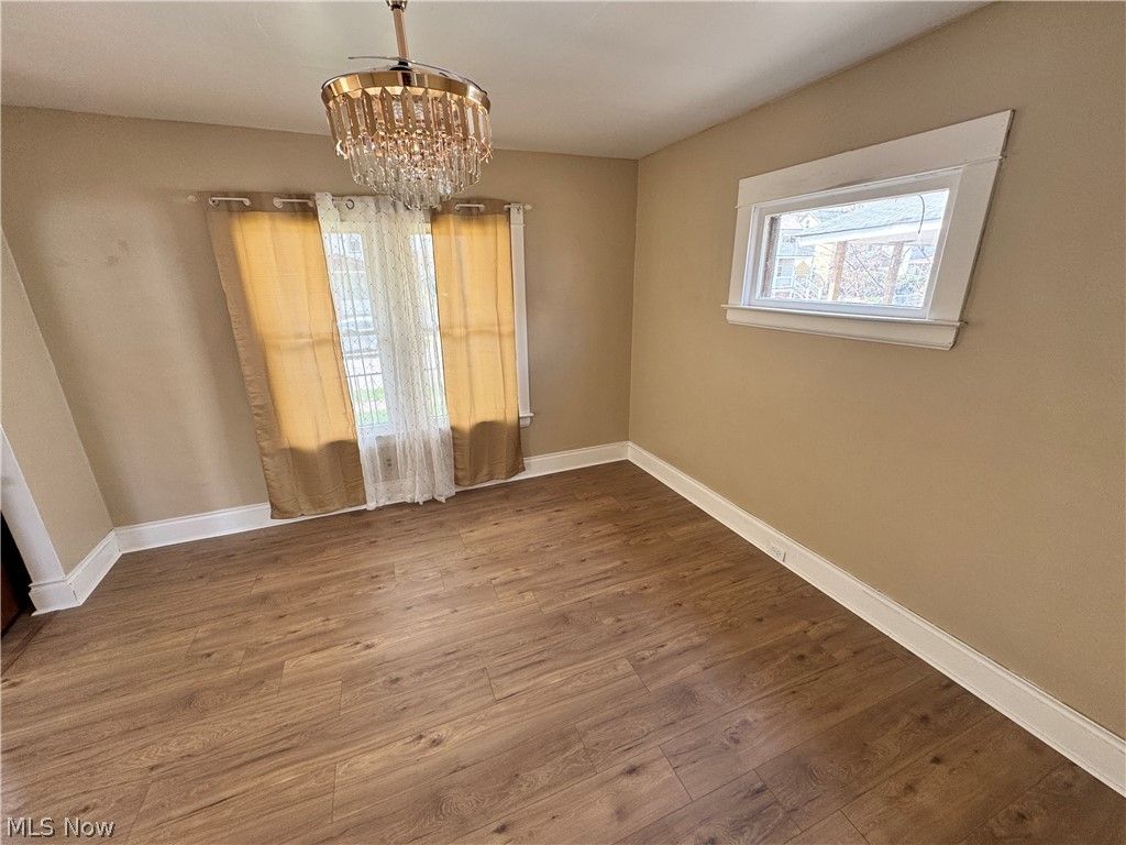 Photo of 3059 W 111th Street, Cleveland, OH 44111 (MLS # 5198676)