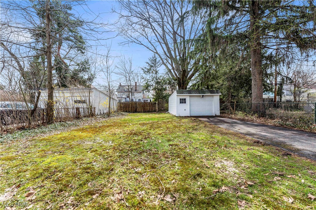 3964 Navahoe Road, Cleveland Heights, Ohio image 3