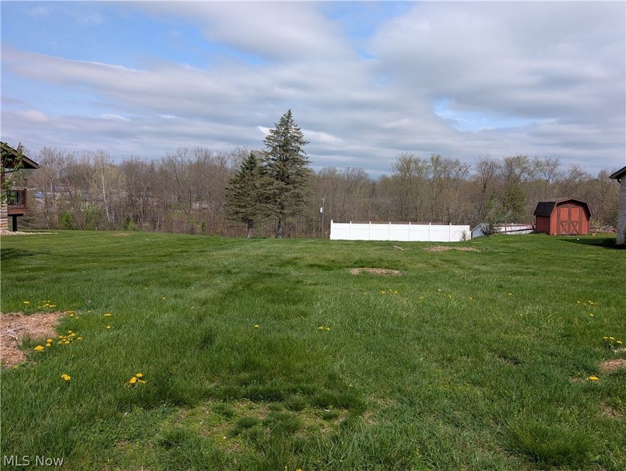 Residential building site located in Skyview Subdivision. This affordable, usable, site is located on a semi-private cul-de-sac development of well maintained detached homes. It is one of very few generally level lots with public water and sewer. Build your dream home or purchase as an investment.