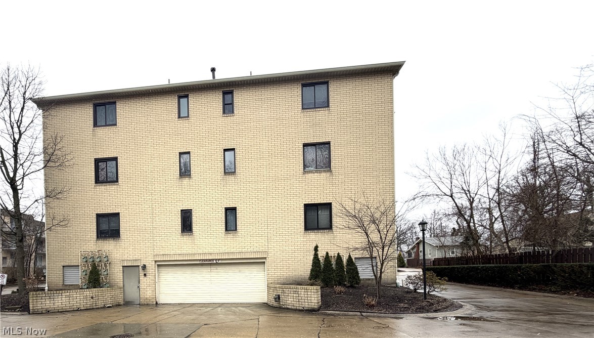 19510 Place Condo - Residential