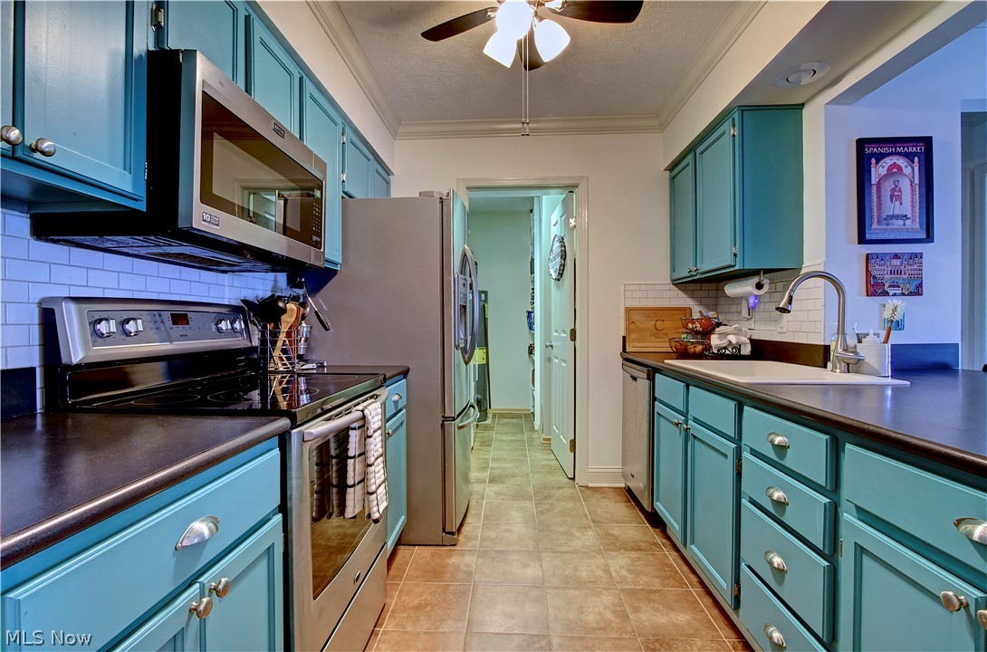 19510 Place Condo - Residential