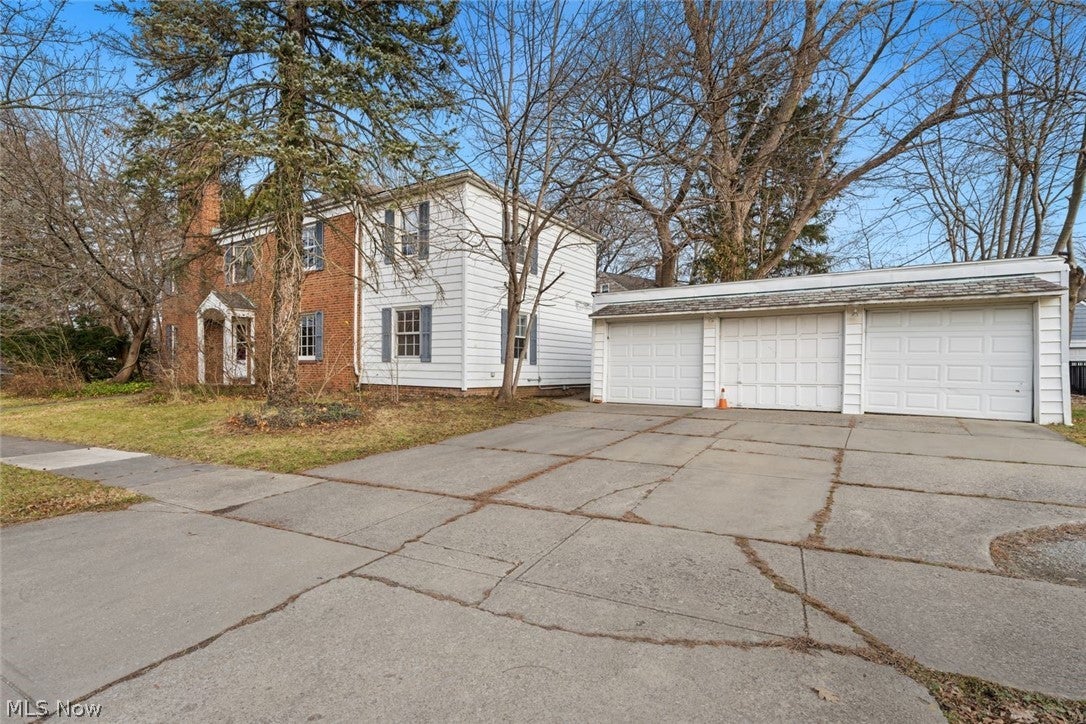19208 Chagrin