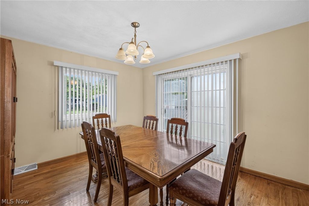 Photo of 811 E 212th Street, Euclid, OH 44119 (MLS # 5221069)