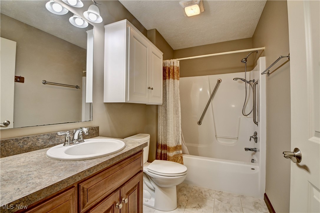 Cove/Walnut Crk Condo Ph I - Residential