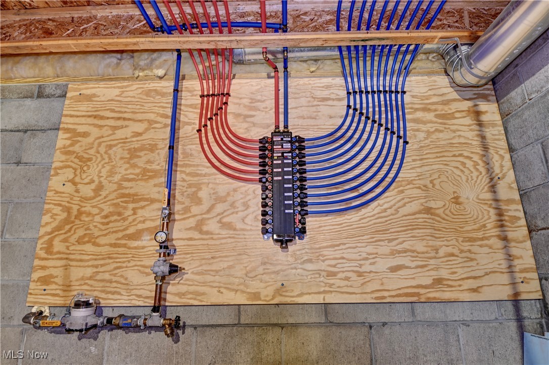 Cove/Walnut Crk Condo Ph I - Residential