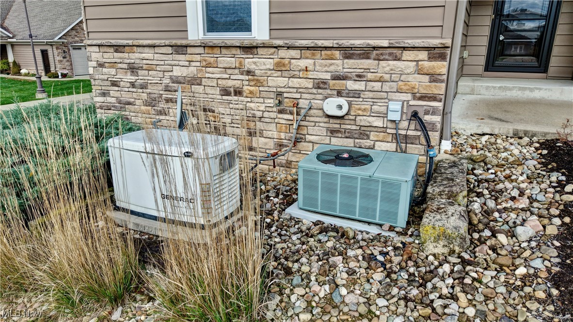 Cove/Walnut Crk Condo Ph I - Residential