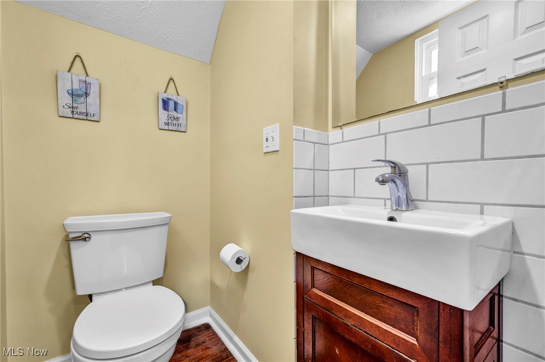 188 Courtland Boulevard, Eastlake, Ohio image 7