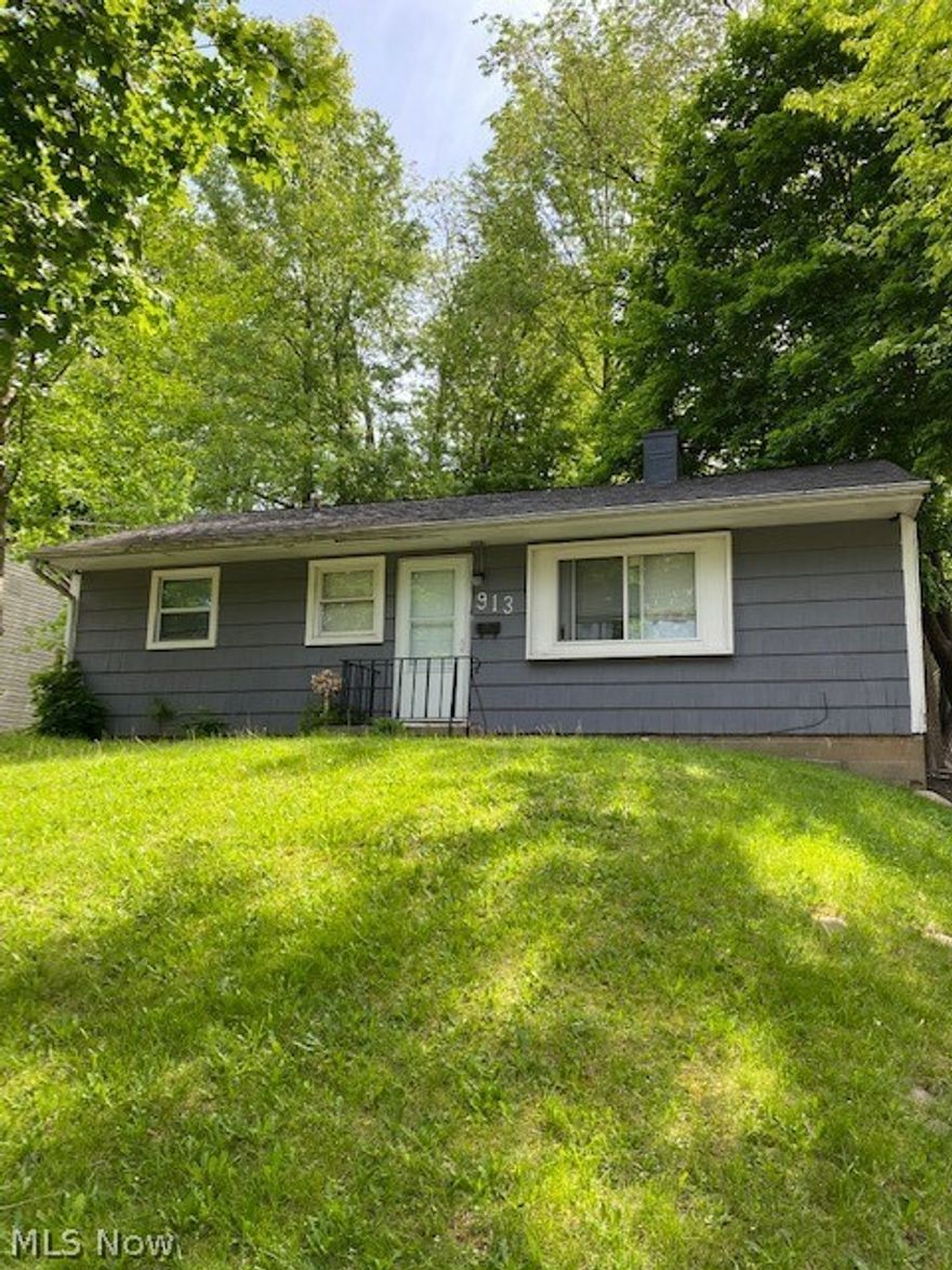 Welcome to this ranch in Goodyear Heights! Three bedrooms and one bath. This would make a perfect investment property! Do not miss out on this one!