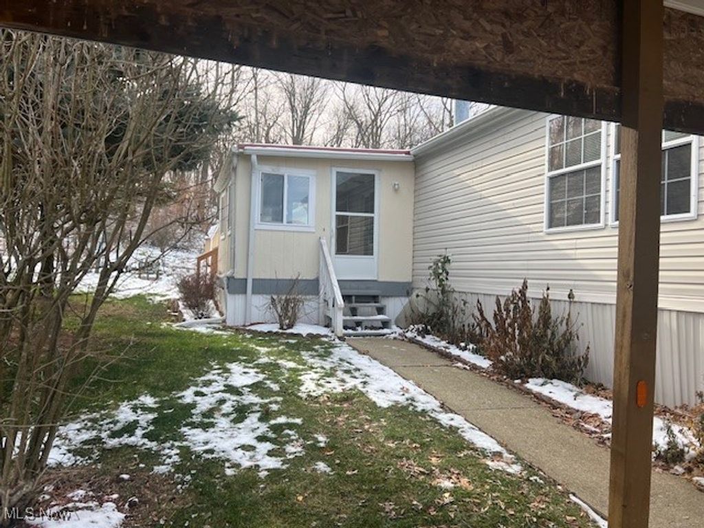 Photo of 5264 I Street, Magnolia, OH 44643 (MLS # 5176339)