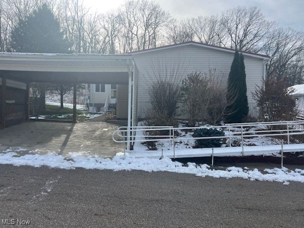 Photo of 5264 I Street, Magnolia, OH 44643 (MLS # 5176339)