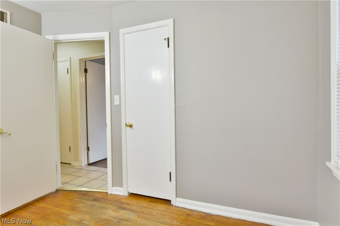 Abraham 04 - Residential