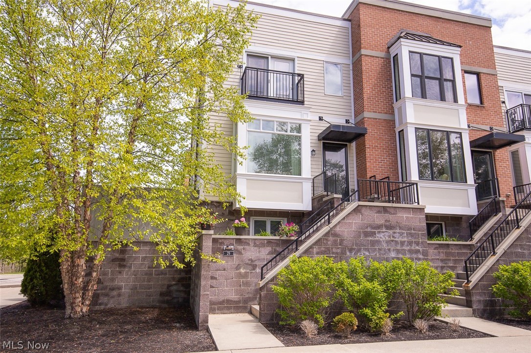 Hudson Station Townhomes - Residential