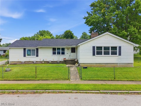 Homes For Sale - 14 N Cross Street<br/> Columbiana, OH 44408