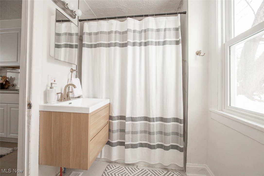 James M Hoyts Sub - Residential