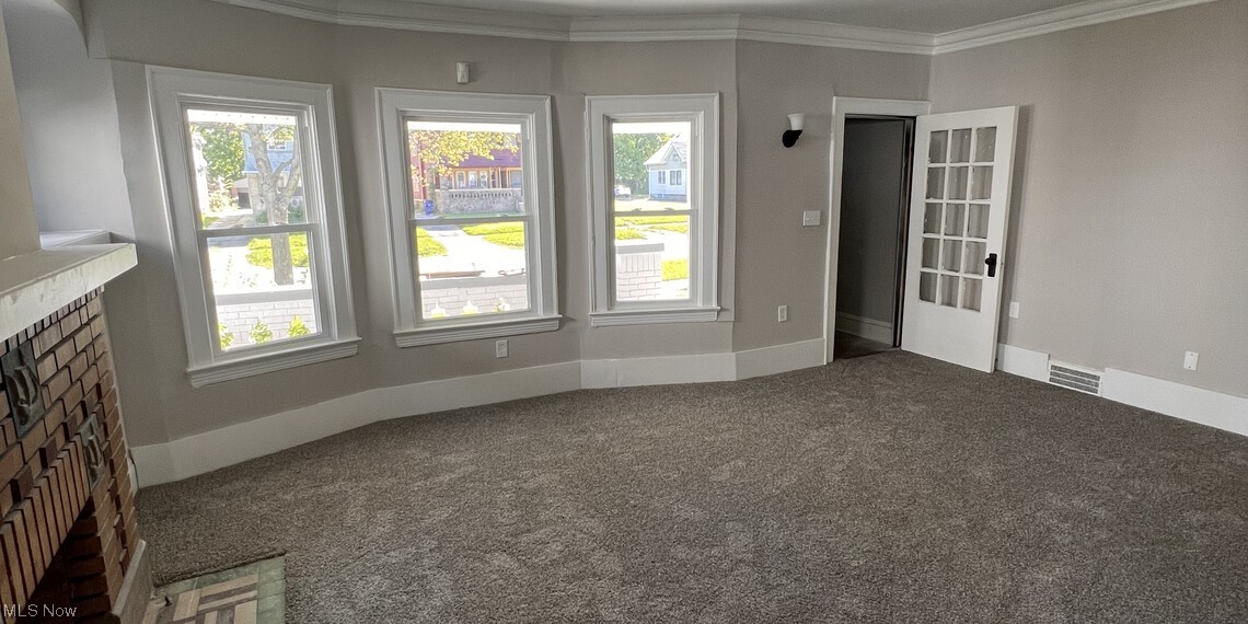 Shaker Overlook - Residential Lease