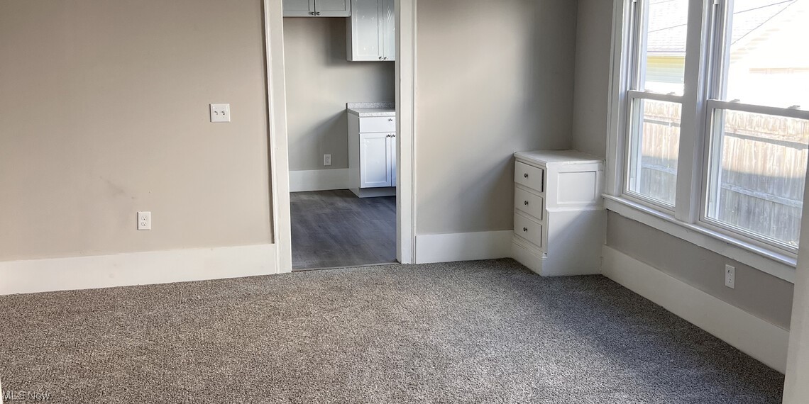 Shaker Overlook - Residential Lease